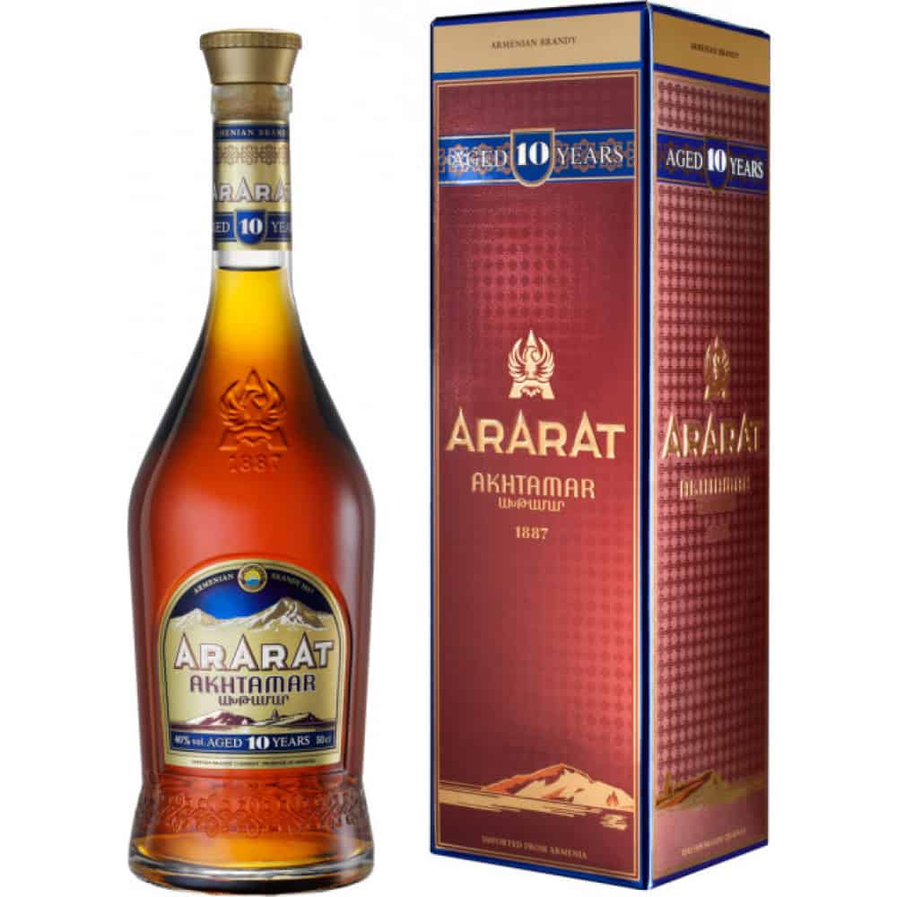 Бренди Ararat Ахатамар 10г. 0,5 л ᐉ Бързо и лесно онлайн - BulMag
