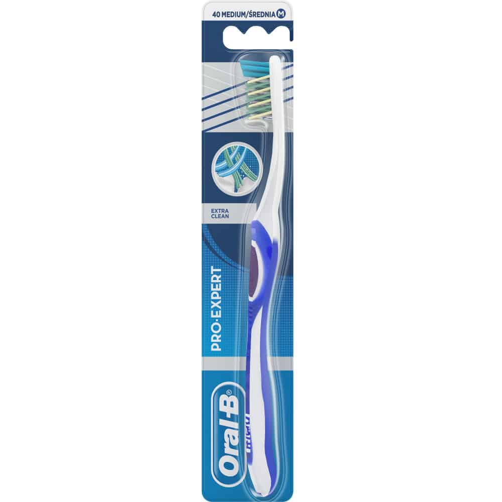 Четка Oral-B Класик 3 ефект 40Med