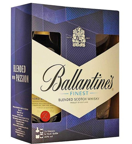 Уиски Ballantine's 0,7 л + 2 Чаши ᐉ Бързо и лесно онлайн - BulMag