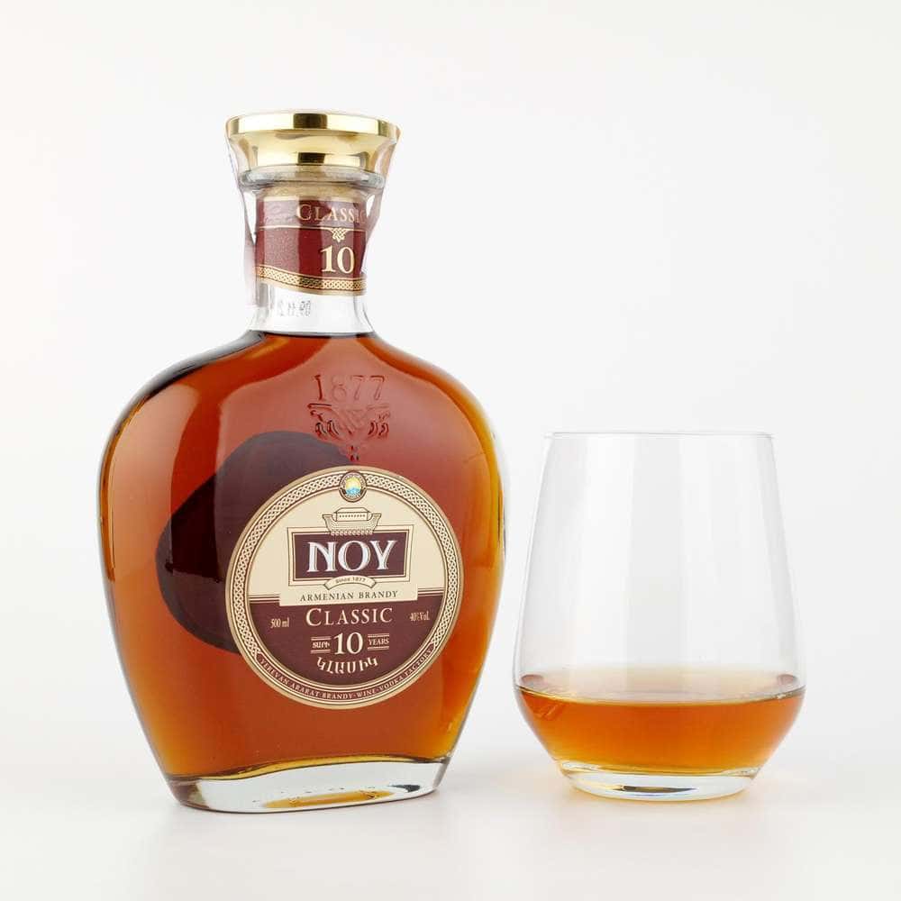 Бренди Ной класик кутия 10г 0.5л