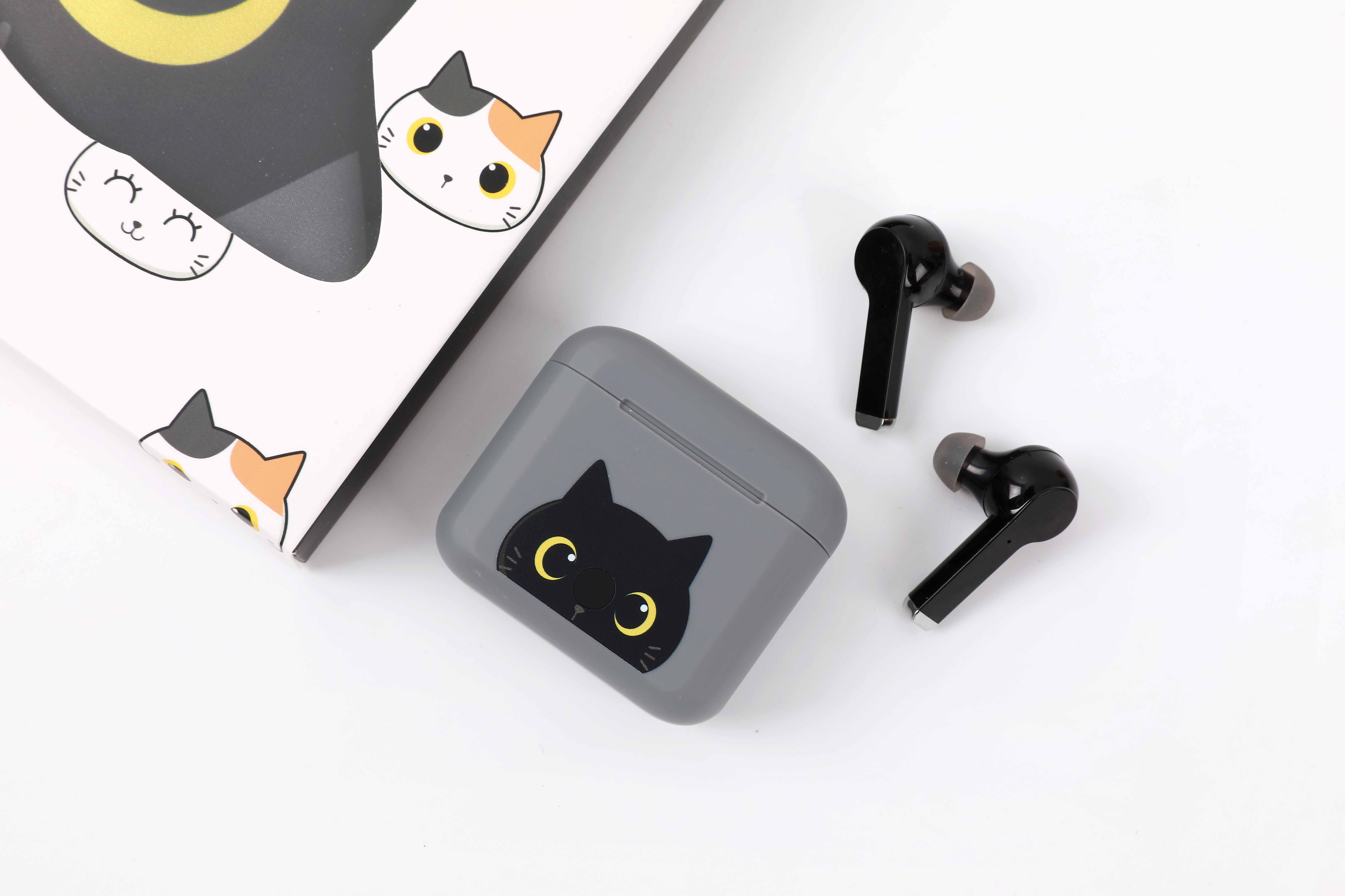  Bluetooth слушалки Cats